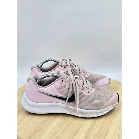 Nike STAR RUNNER Pink Foam/White DA2776-601 youth Running Shoes size 4y - Picture 1 of 8